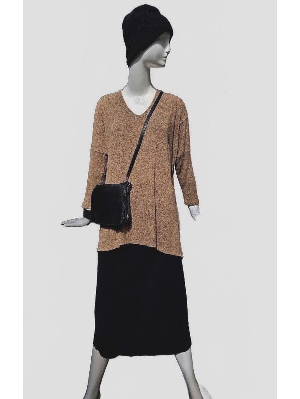 Shannon Passero Oversize Lightweight Sweater With 3/4 Fitted Sleeves One size